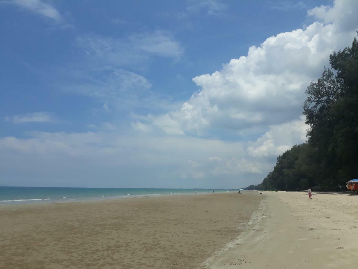 Mae Rampung Beach House คาราโอเกะและสระเด็ก ラヨーン エクステリア 写真